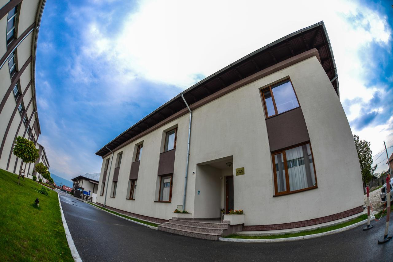 Hotel Posada Рымнику-Вылча Экстерьер фото
